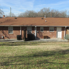 Memorial Park Drive Apartments in Thomasville, NC - Building Photo - Building Photo