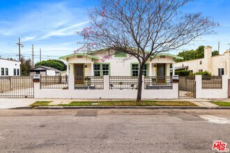 614 Romulo St in Los Angeles, CA - Building Photo - Building Photo