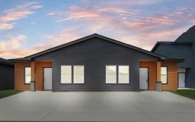 property at 4984 Alexa Rd