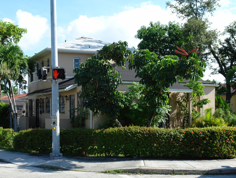 1891 SW 6th St in Miami, FL - Building Photo