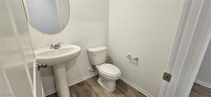 6071 Swift Lariat St in Las Vegas, NV - Building Photo - Building Photo