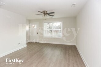 323 Melrose Dr SW in Concord, NC - Building Photo - Building Photo
