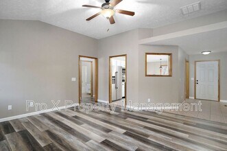 4223 W Madison St in Springfield, MO - Building Photo - Building Photo