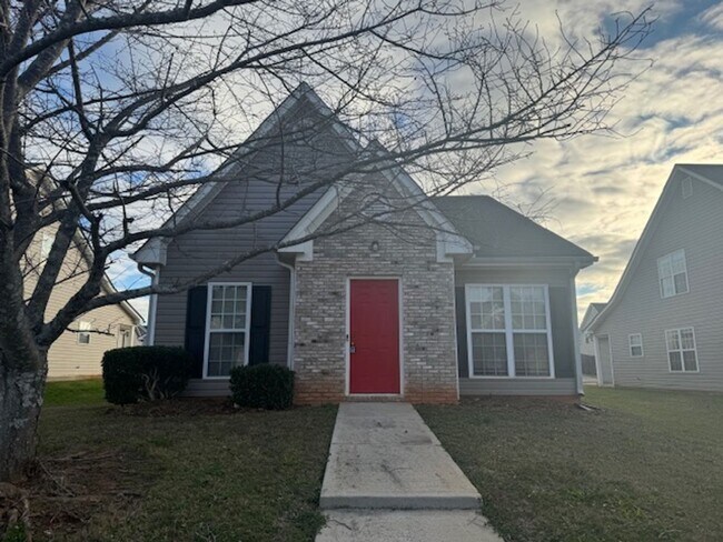 1860 New Orleans Way in Mcdonough, GA - Foto de edificio - Building Photo