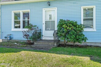 234 Osborne Rd in Albany, NY - Building Photo - Building Photo