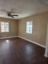 4435 Triggs St in Los Angeles, CA - Foto de edificio - Building Photo