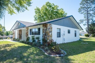 68 W Sugarberry Ln in Beverly Hills, FL - Building Photo - Building Photo