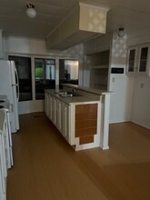 5027 Henderson Cir in Charlotte, NC - Building Photo - Building Photo