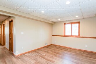 3873 Hale Ave N in Oakdale, MN - Building Photo - Building Photo