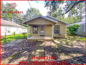 517 Byrne St in Bay Minette, AL - Building Photo - Building Photo