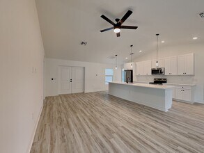 3733 NE 14th Pl in Cape Coral, FL - Building Photo - Building Photo