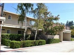 5693 Almaden Expy in San Jose, CA - Building Photo - Building Photo