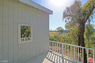 6557 Wandermere Rd in Malibu, CA - Building Photo - Building Photo