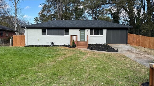 property at 2054 Fargo Pl SE