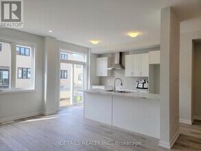 235 Calvington Ave in Ottawa, ON - Building Photo - Building Photo