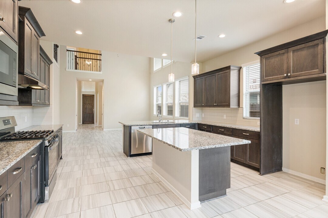 8714 Windsong Trail Dr in Missouri City, TX - Building Photo