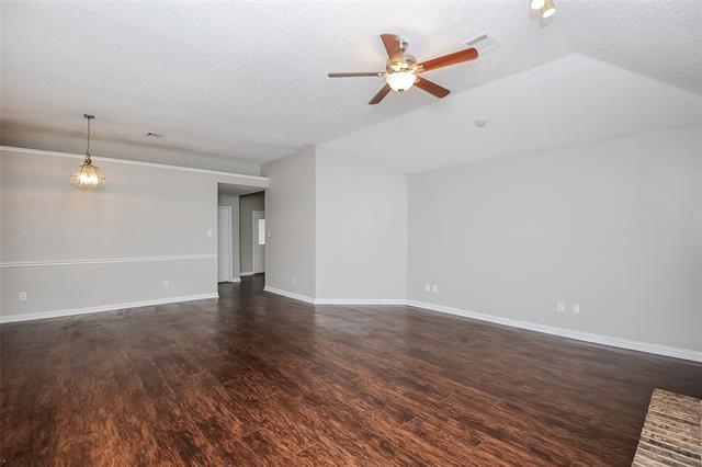 808 Quail Brook Dr in Arlington, TX - Building Photo - Building Photo