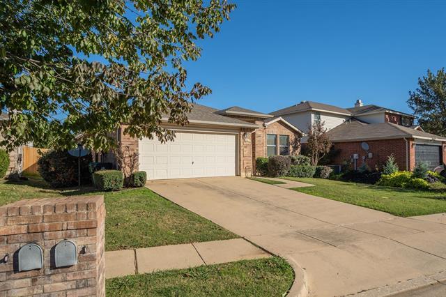 3617 Lipizzan Dr in Denton, TX - Building Photo - Building Photo