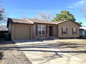 1617 S Sedalia St in Aurora, CO - Building Photo