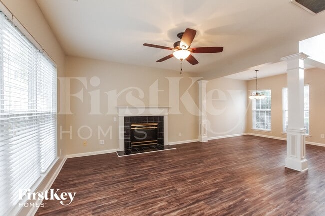 924 Clearbrook Rd in Matthews, NC - Building Photo - Building Photo