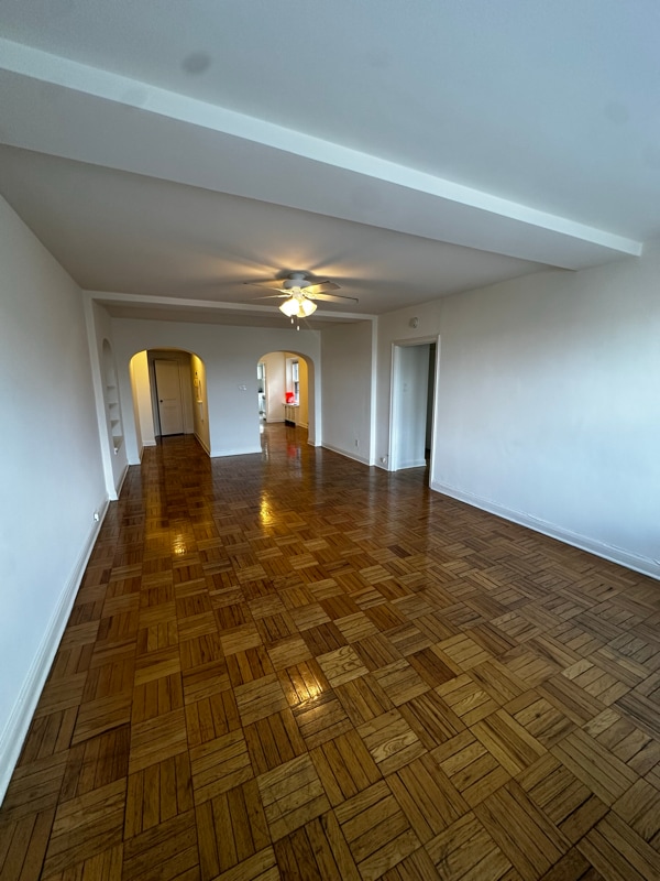 1930 N Prospect Ave, Unit 51 in Milwaukee, WI - Foto de edificio - Building Photo