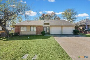 2313 A Paul Revere St in Temple, TX - Building Photo