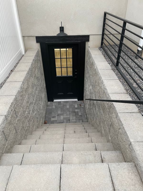 1413 W Valley Dr in Lindon, UT - Foto de edificio - Building Photo