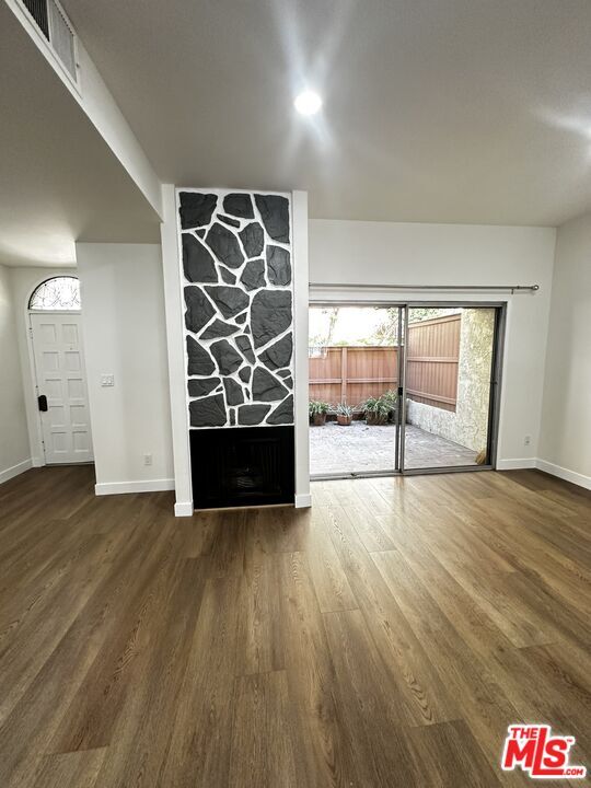 11260 Overland Ave in Culver City, CA - Building Photo - Building Photo