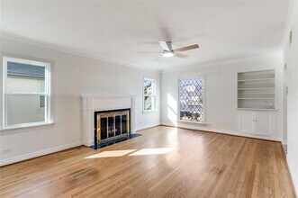 4521 Mockingbird Ln in Dallas, TX - Building Photo - Building Photo