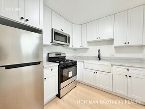 5723 Willowcrest Ave, Unit 3 in Los Angeles, CA - Building Photo - Building Photo