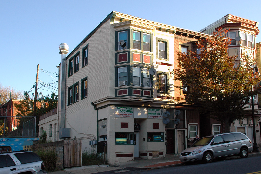 611 Northampton St in Easton, PA - Foto de edificio
