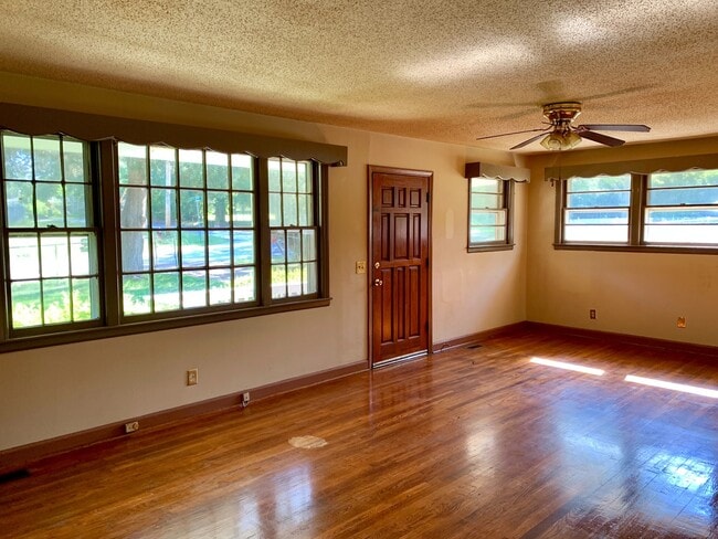 7524 Tyson St in Columbia, SC - Building Photo - Building Photo