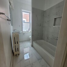 127 Apsley St in Philadelphia, PA - Building Photo - Building Photo