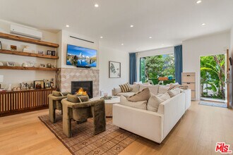 16 Voyage St in Los Angeles, CA - Building Photo - Building Photo