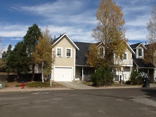 Village Creek Townhomes in Cheyenne, WY - Foto de edificio