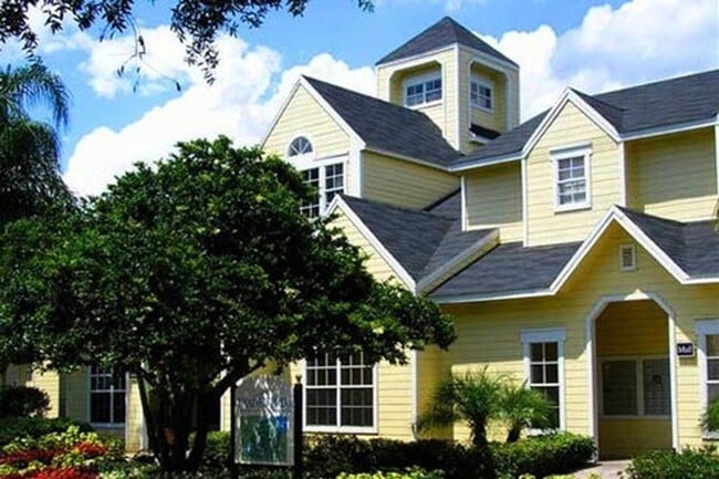 1023 S Hiawassee Rd in Orlando, FL - Foto de edificio - Building Photo