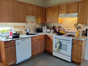 1426 Commonwealth Ave, Unit 1 in Boston, MA - Building Photo - Building Photo
