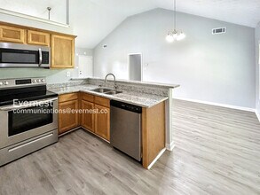 242 Bridgeport Ln in Monroe, GA - Building Photo - Building Photo