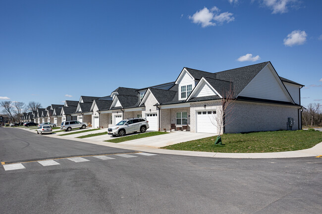 South Maple Townhomes in Lebanon, TN - Building Photo - Building Photo