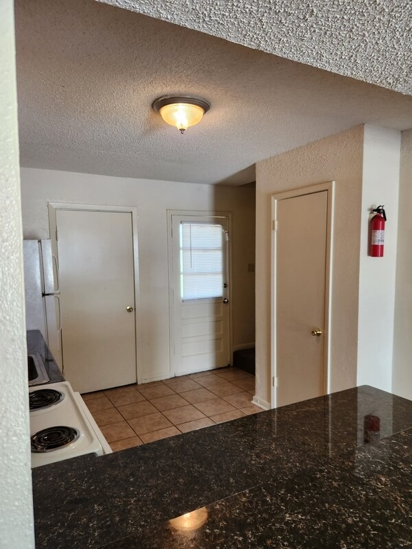 729 Hinyub Ave in Gretna, LA - Building Photo - Building Photo