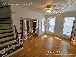 5-7 Pleasant St in Pembroke, NH - Building Photo - Building Photo
