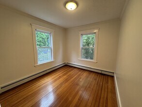 8 Glendale St, Unit 2 in Salem, MA - Building Photo - Building Photo