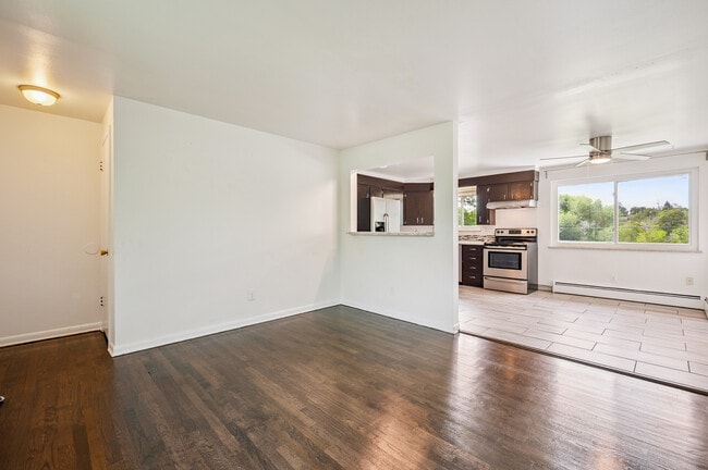 10280 W 12th Ave in Lakewood, CO - Building Photo - Building Photo