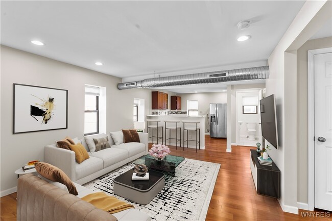 85 W Chippewa St