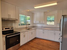3415 Kalua Rd in Honolulu, HI - Building Photo
