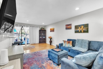 2474 Larkspur Ln in Sacramento, CA - Building Photo - Building Photo