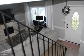 2851 Bowes Ln in Woodbridge, VA - Building Photo - Building Photo