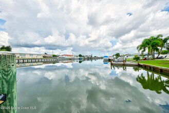 1065 Molaki Dr in Merritt Island, FL - Building Photo - Building Photo