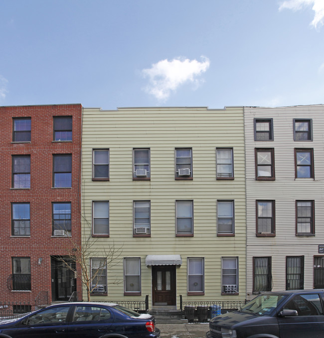 250 Himrod St in Brooklyn, NY - Building Photo - Building Photo