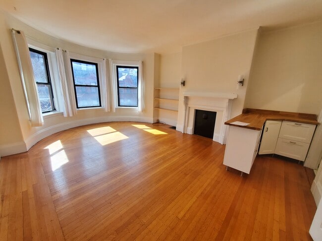 property at 429 Marlborough St
